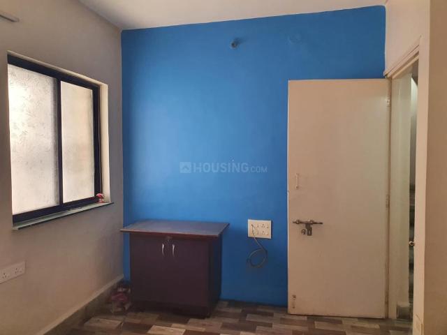 2 BHK Apartment in Viman Nagar for rent Pune. The reference number is 21144981