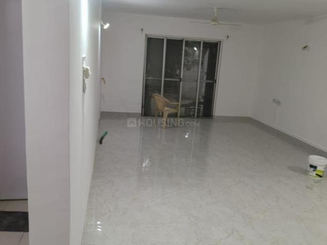 2 BHK Apartment in Viman Nagar for rent Pune. The reference number is 21174562