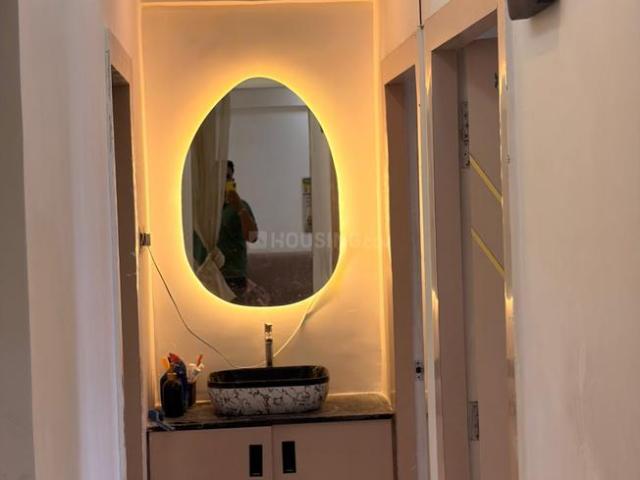 2 BHK Apartment in Viman Nagar for rent Pune. The reference number is 21110392