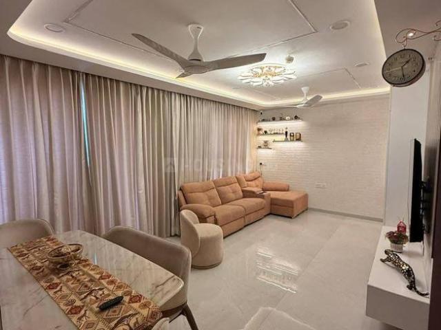 2 BHK Apartment in Viman Nagar for resale Pune. The reference number is 20949121