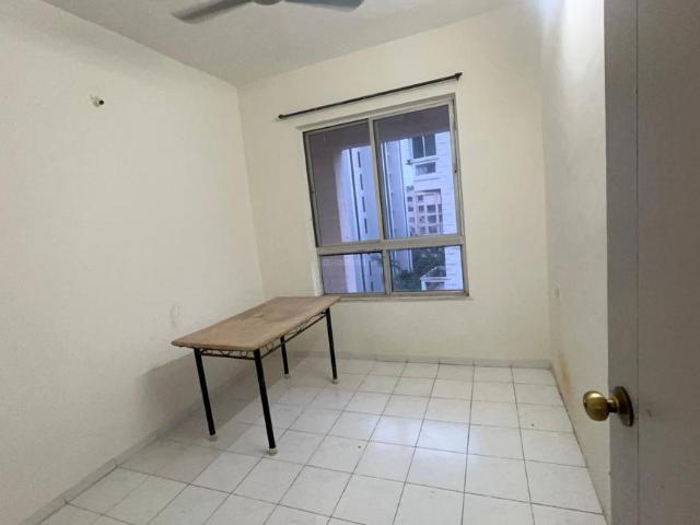 2 BHK Apartment in Viman Nagar for resale Pune. The reference number is 21233364