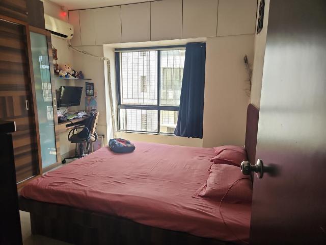 2 BHK Apartment in Viman Nagar for resale Pune. The reference number is 21263827