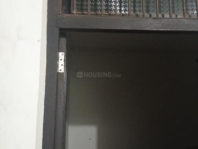 2 BHK Apartment in Vinay Nagar for rent Gwalior. The reference number is 15151358