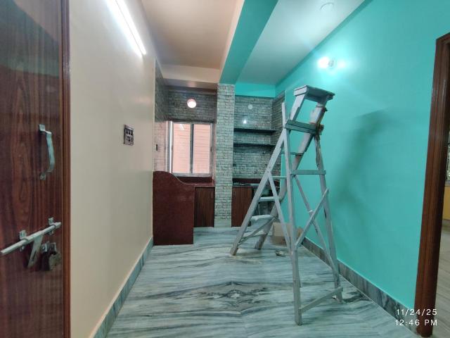 2 BHK Apartment in VIP Nagar for rent Kolkata. The reference number is 18956694