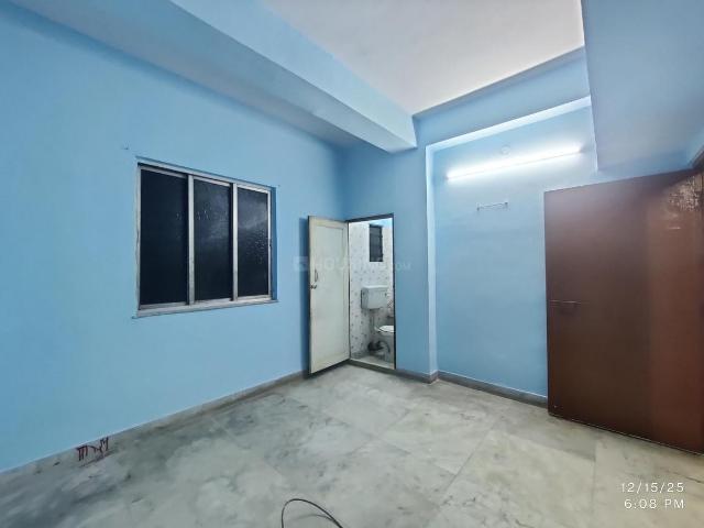 2 BHK Apartment in VIP Nagar for rent Kolkata. The reference number is 19320685