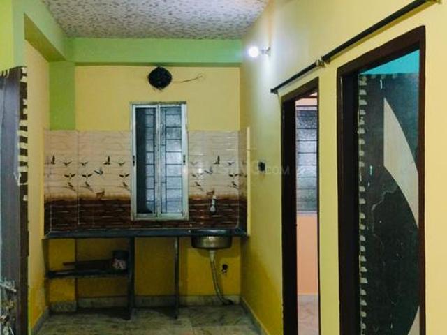 2 BHK Apartment in VIP Nagar for rent Kolkata. The reference number is 21015176