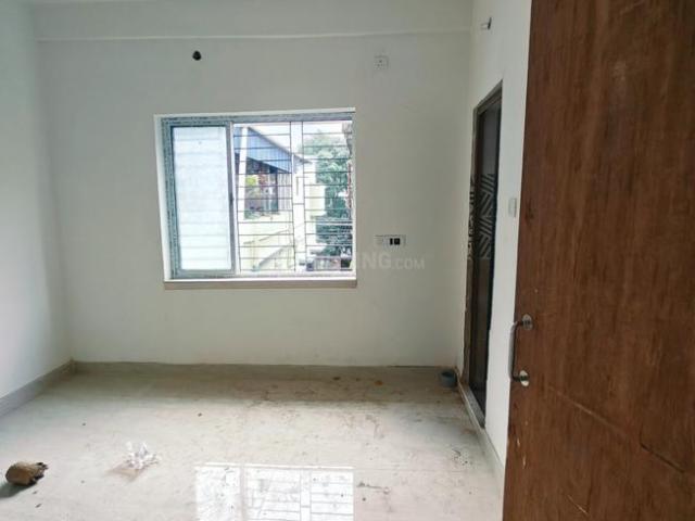 2 BHK Apartment in Tiljala for resale Kolkata. The reference number is 20994925