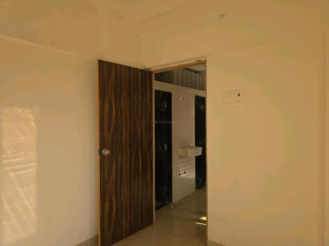 2 BHK Apartment in Virar West for resale Virar. The reference number is 21197957