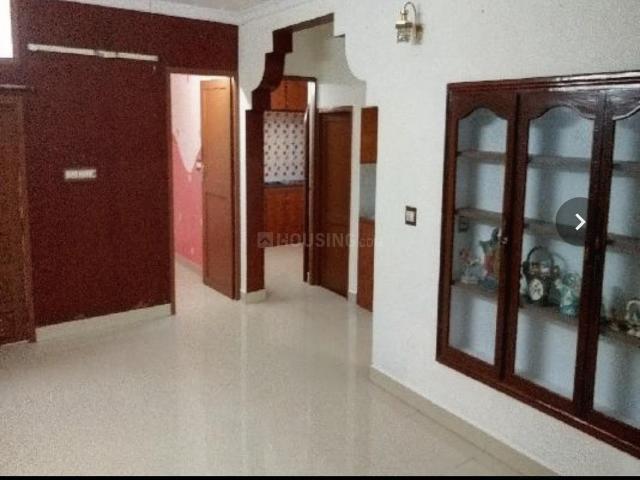2 BHK Apartment in Virugambakkam for rent Chennai. The reference number is 8462409