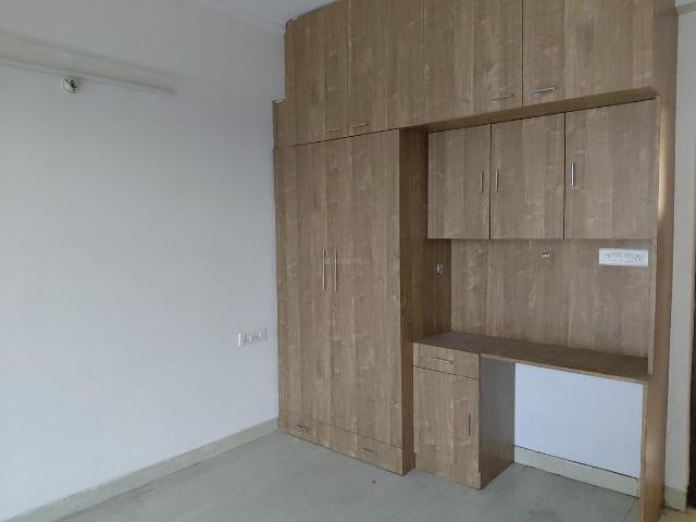 2 BHK Apartment in Vrindavan Yojana for rent Lucknow. The reference number is 20470480