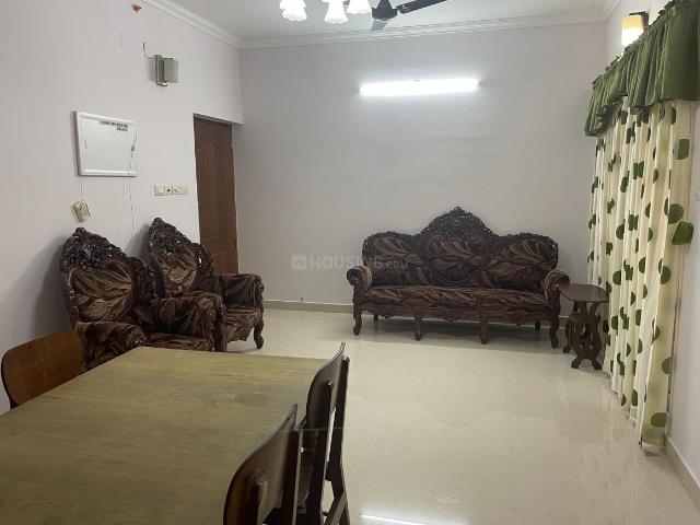 2 BHK Apartment in Vyttila for rent Kochi. The reference number is 20999425