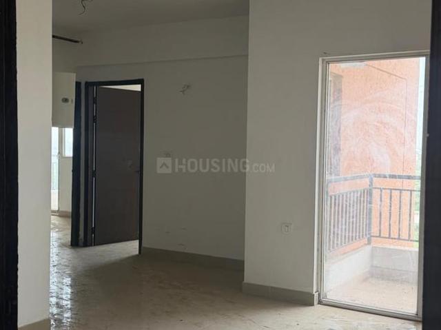 2 BHK Apartment in Yeida for rent Greater Noida. The reference number is 21031079