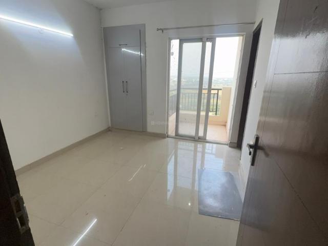 2 BHK Apartment in Yeida for rent Greater Noida. The reference number is 21141895