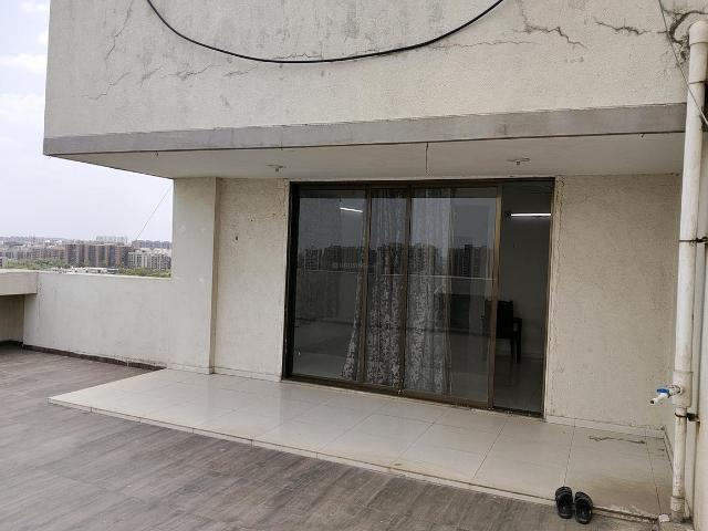 2 BHK Apartment in Zundal for rent Ahmedabad. The reference number is 20176325