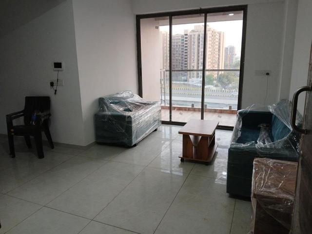 2 BHK Apartment in Zundal for rent Ahmedabad. The reference number is 21378524