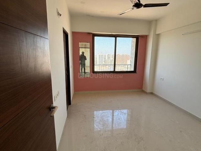2 BHK Apartment in Zundal for resale Ahmedabad. The reference number is 17931632