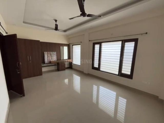 2 BHK Duplex in Baronwala for rent Dehradun. The reference number is 20431752
