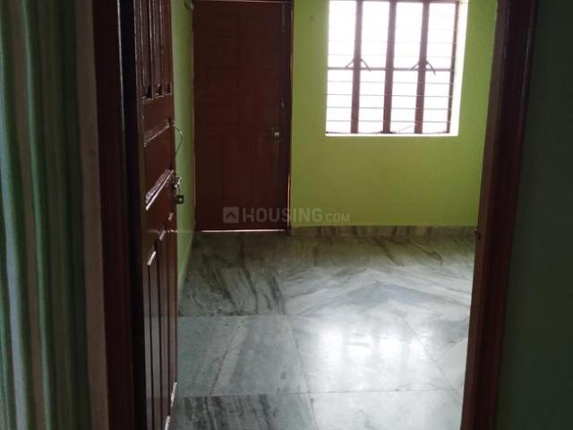 2 BHK Duplex in Gola Road for rent Patna. The reference number is 21358058