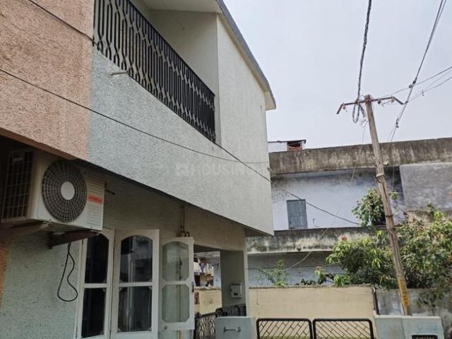 2 BHK Duplex in Diwalipura for resale Vadodara. The reference number is 20740495