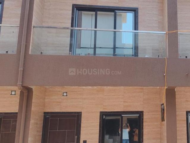 2 BHK Duplex in Dindoli for rent Surat. The reference number is 21066658