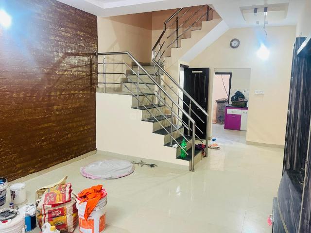 2 BHK Duplex in Limbodi for rent Indore. The reference number is 21202519