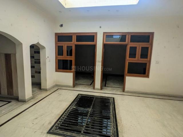 2 BHK Duplex in Madhav Nagar for rent Saharanpur. The reference number is 21200971