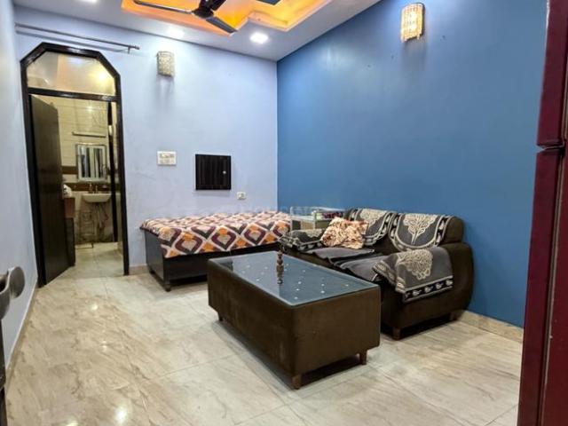 2 BHK Duplex in Sector 3 Rohini for rent New Delhi. The reference number is 20740264