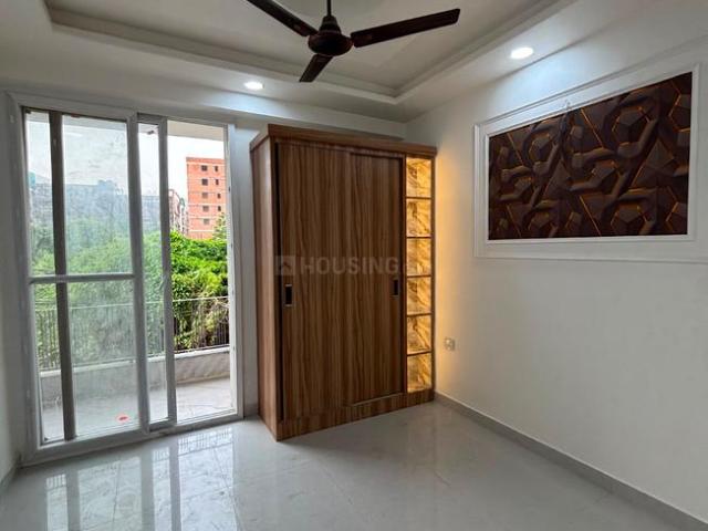 2 BHK Apartment in Sector 49 for resale Noida. The reference number is 20732229