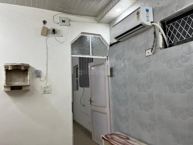 2 BHK Duplex in Patel Nagar for rent New Delhi. The reference number is 20711124
