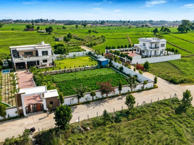 2 BHK Farm House in Neelbad for resale Bhopal. The reference number is 20739908