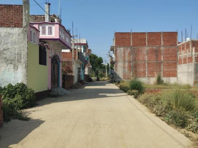 2 BHK Farm House in Krishna Nagar for rent Lucknow. The reference number is 20489947