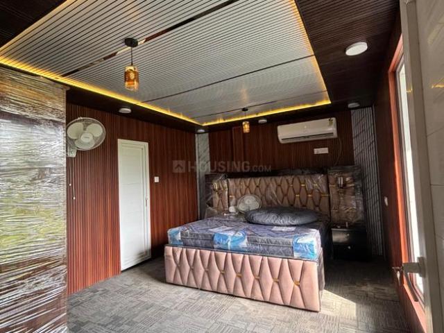 2 BHK Farm House in Sector 76 for resale Noida. The reference number is 19603198