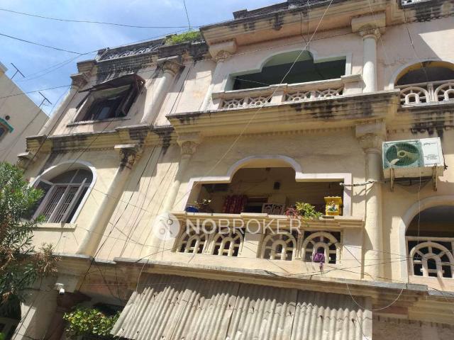2 BHK Flat for Lease In Triplicane