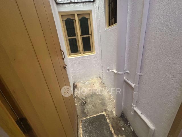 2 BHK Flat for Lease In Austin Town