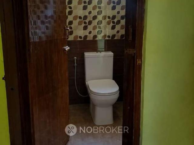 2 BHK Flat for Lease In Saligramam