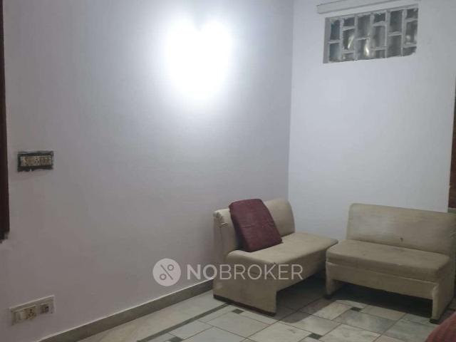 2 BHK Flat for Rent In Mansarover Garden