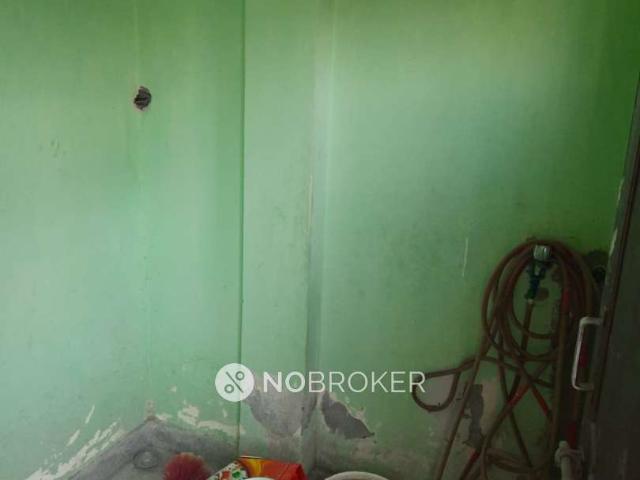 2 BHK Flat for Rent In Mayur Vihar