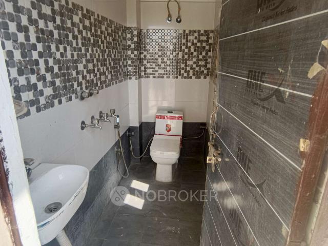 2 BHK Flat for Rent In Nai Bast Dundahera