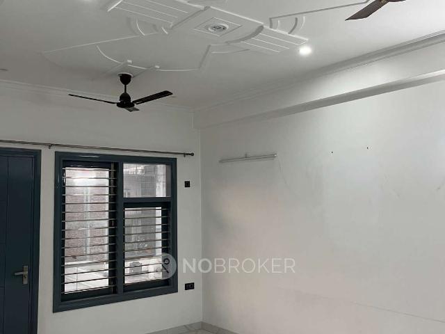 2 BHK Flat for Rent In Beta Ii