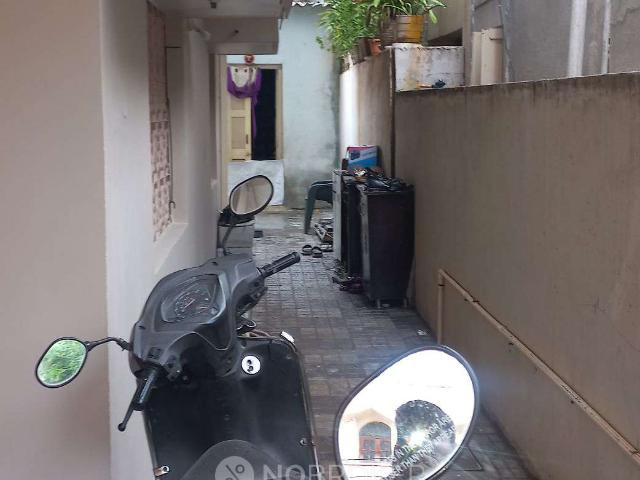 2 BHK Flat for Rent In Bowenpally