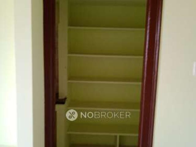2 BHK Flat for Rent In Izzatnagar