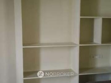 Flat to rent in Peddamma Gudi - Parking