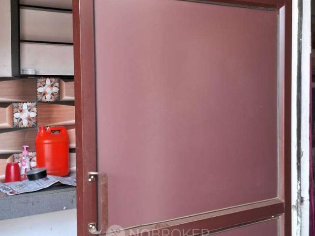 2 BHK Flat for Rent In, Laxmi Nagar