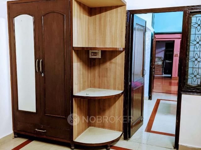 2 BHK Flat for Rent In Pitampura