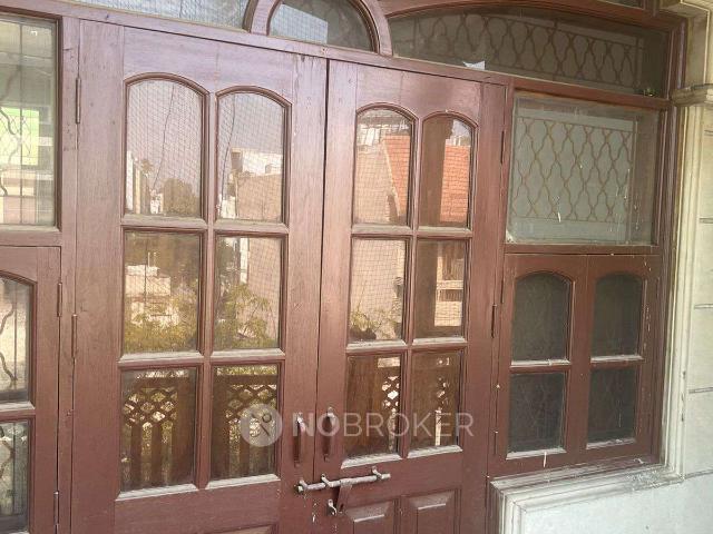 2 BHK Flat for Rent In Pitampura