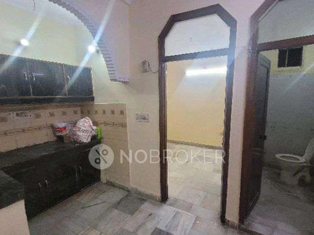 2 BHK Flat for Rent In Pitampura
