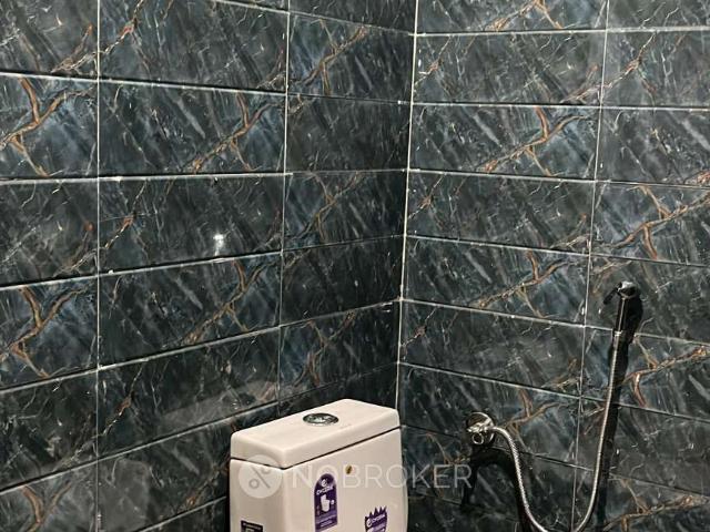 2 BHK Flat for Rent In Roza Jalalpur Village