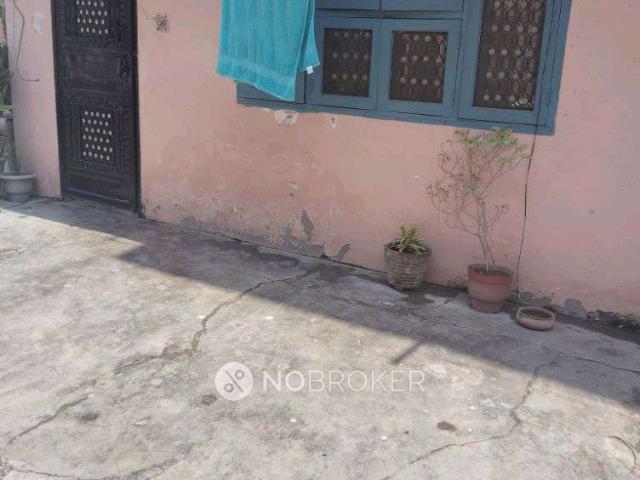 2 BHK Flat for Rent In Secror3