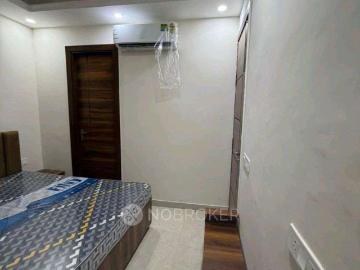 2 BHK Flat for Rent In Sector 52