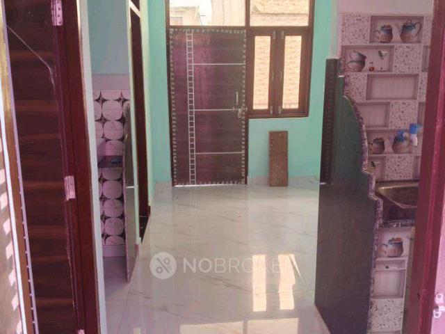 2 BHK Flat for Rent In Sector 62 A
